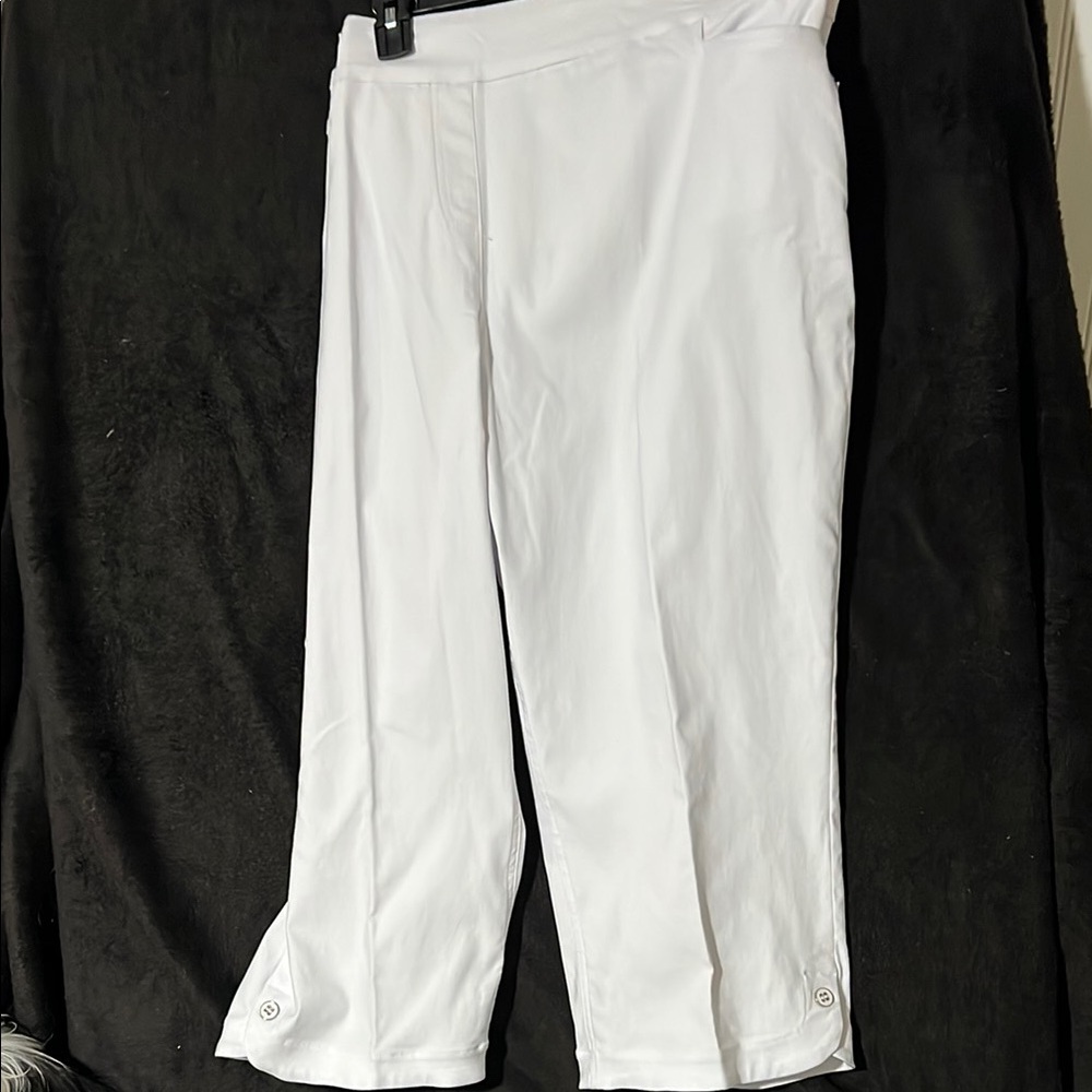 White Cropped Pants